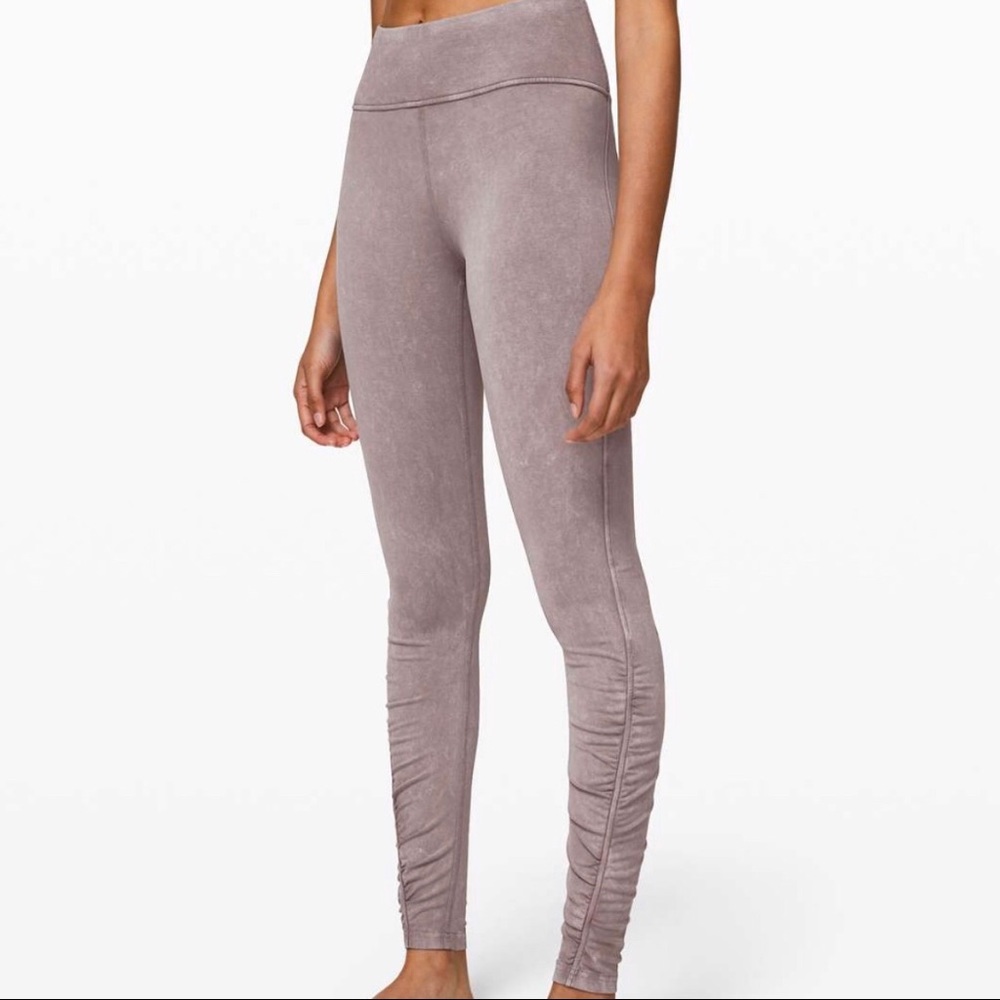 lululemon inner glow tight 28”- washed half moon